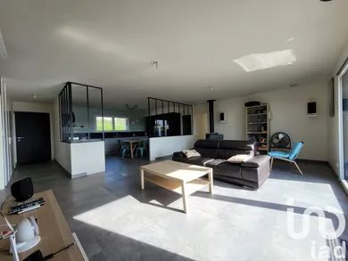 House at Condac (16700)