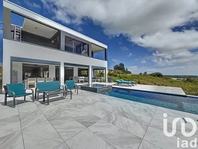 Maison d'architecte à Saint François  (97118)