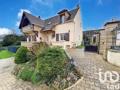 Maison traditionnelle à Dammartin-en-Goële (77230)