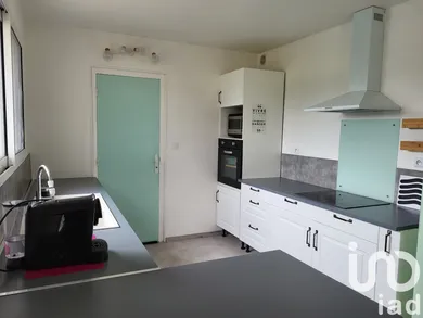 Maison à Saint-Médard-de-Guizières (33230)