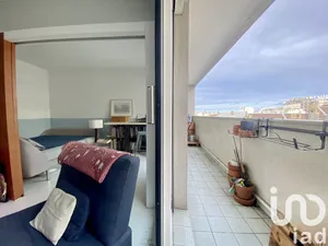 Apartment at Paris (75020)
