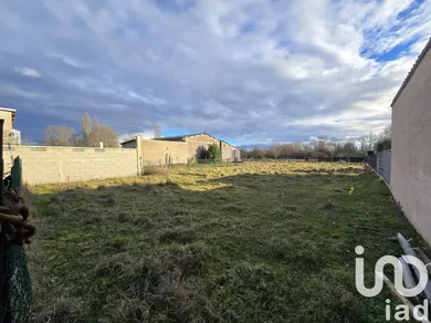 Land in Lezoux (63190)
