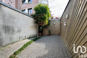 Building at Armentières (59280)