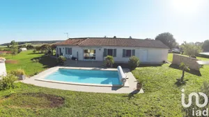 Traditional house in Saint-Mary (16260)