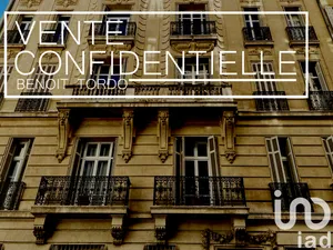 Building at Cannes (06400)
