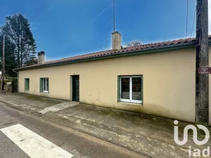 Traditional house at Roquefort (40120)