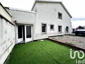 Apartment at Montmagny (95360)