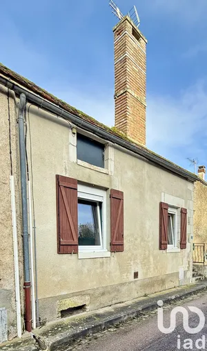 Village house at Gy-l'Évêque (89580)