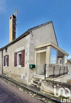 Maison de village à Gy-l'Évêque (89580)