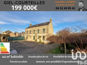 Maison traditionnelle à Giel-Courteilles (61210)