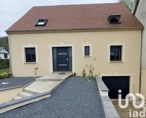 Traditional house at Crouy (02880)
