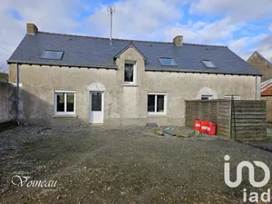 House at Issé (44520)