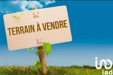 Terrain à bâtir à Clérac (17270)