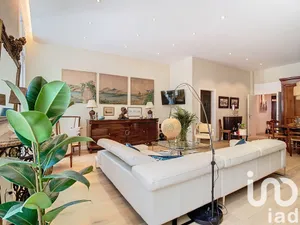 Apartment at Bordeaux (33000)