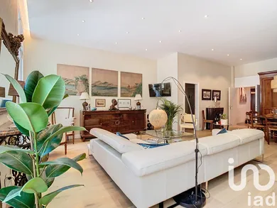 Apartment in Bordeaux (33000)