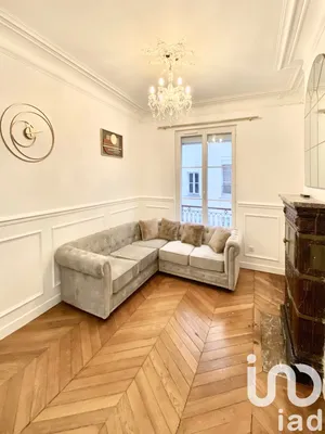 Apartment in Paris (75016)