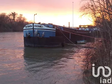 Péniche à Bezons (95870)