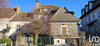 Immeuble à Pleaux (15700)