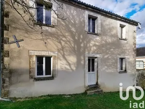 Maison à Charras (16380)