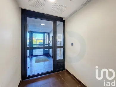Apartment in Serris (77700)