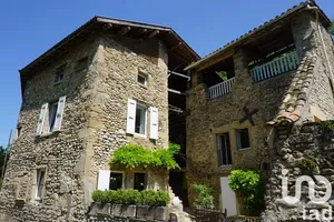 Maison à Saint-Lattier (38840)