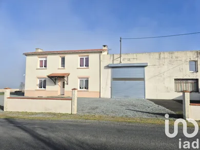 Village house at Essarts en Bocage (85140)