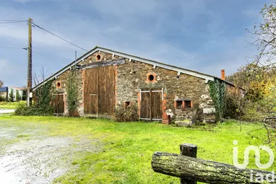 Grange à Chavagnes-en-Paillers (85250)