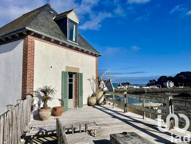 Mansion at Ploubazlanec (22620)