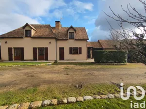 Village house at Saint-Cosme-en-Vairais (72110)