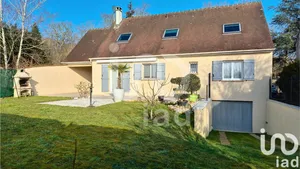 Maison à Noisy-sur-École (77123)