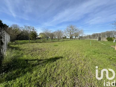 Terrain à bâtir à Noyant-de-Touraine (37800)