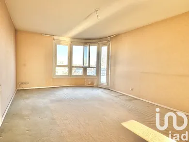 Apartment in Le Bourget (93350)
