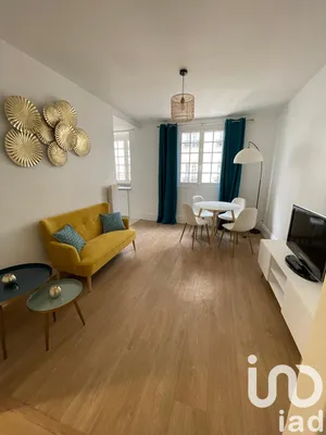 Apartment at Paris (75007)