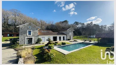 Domain at Saint-André-de-Seignanx (40390)