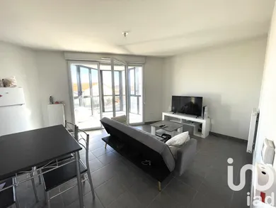 Apartment in Toulouse (31200)
