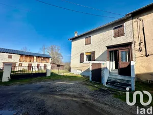 Park home at Puy guillaume (63290)