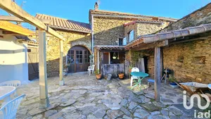 Maison de campagne à Beaumont (07110)