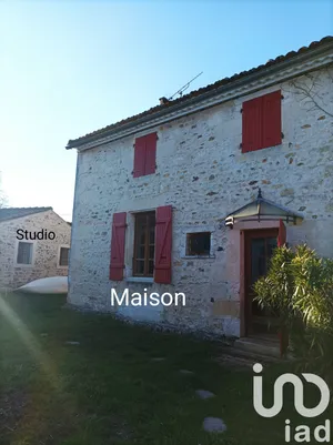 Maison de campagne à Corme-Royal (17600)