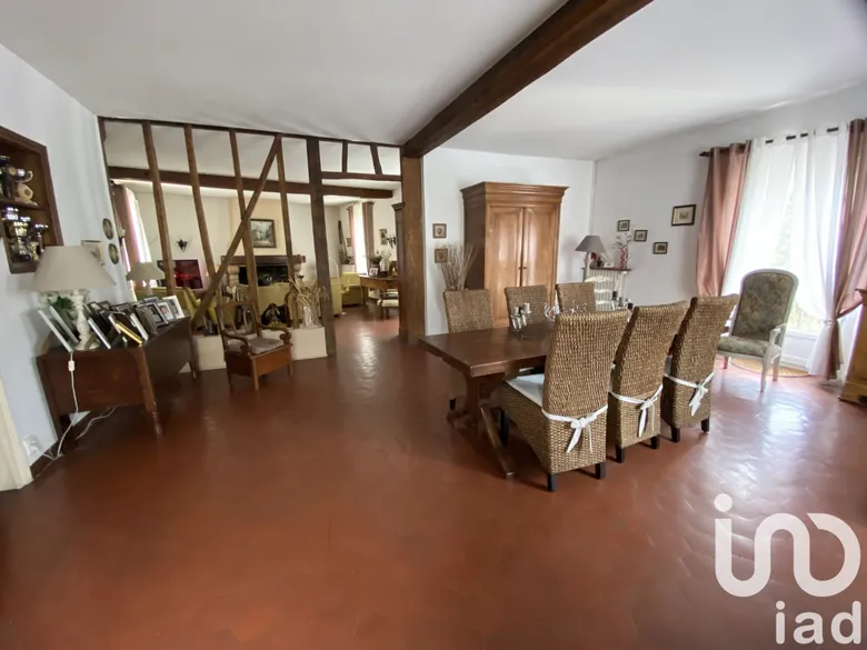 Maison 8 pièces 266 m² · à Thivars · 265,7 m² · 299 000 €