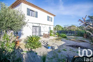 Maison traditionnelle à Puget-sur-Argens (83480)