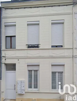 Building at Saint-Quentin (02100)