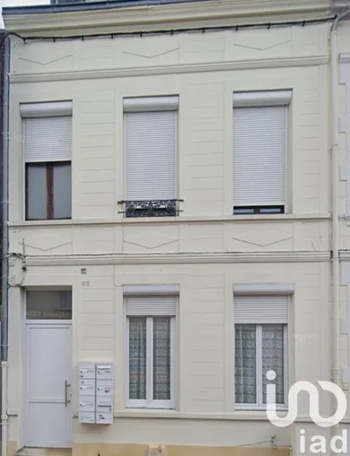 Building at Saint-Quentin (02100)