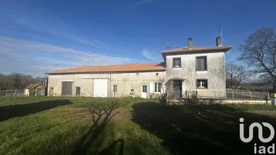 Ferme à Saint-Laurent-de-Céris (16450)