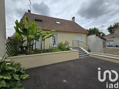 Maison traditionnelle à Viry-Châtillon (91170)