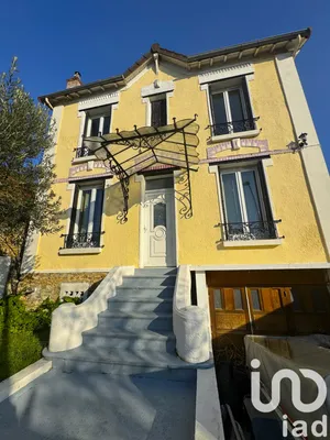 Maison à Villeneuve-le-Roi (94290)