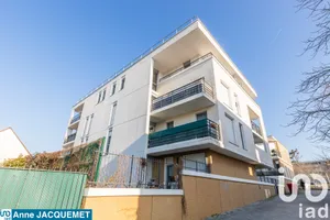 Apartment at Saint-Michel-sur-Orge (91240)