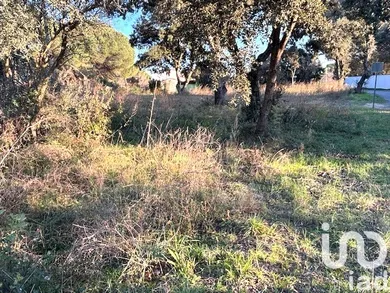 Building plot at Saint-Quentin-la-Poterie (30700)