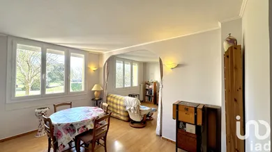 Apartment at Pont-Saint-Esprit (30130)