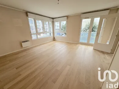 Apartment at Paris (75019) — 2/11