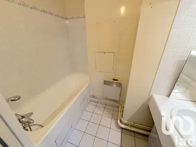 Apartment at Paris (75019) — 9/11